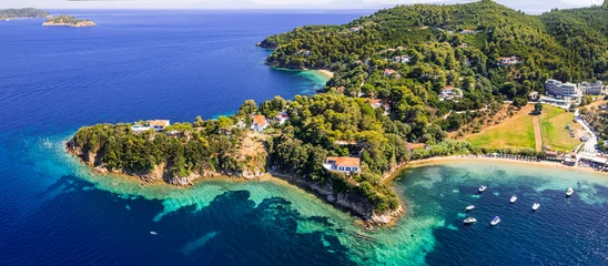 Gordijnen Greece. Best beautiful beaches of Skiathos island (Sporades) -Kanapitsa beache popular tourist destination and resorts. High angle drone aerial view © Freesurf