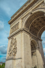Obraz premium Hermosa fotografía del arco del triunfo en Paris, Francia.