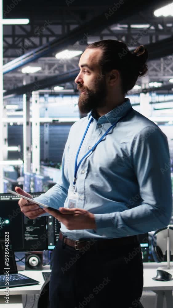 Poster vertical video man briefing investors on server room machine learning hardware. data center supervis