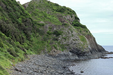福岡県糸島市の断崖の風景