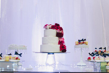wedding cake with flowers