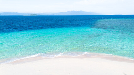 Fototapeta premium Turquoise Waters and White Sand Beach