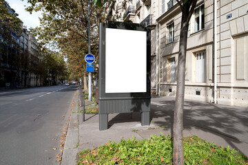 Panneau publicitaire à Paris