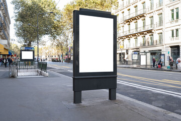 Panneau publicitaire à Paris