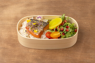 Bentos Saumon plat traditionnel japonais