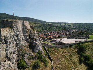 Zamek Devin - Słowacja - piękny zamek położony nad Dunajem nagrany dronem w 4K rozdzielczości © Konrad