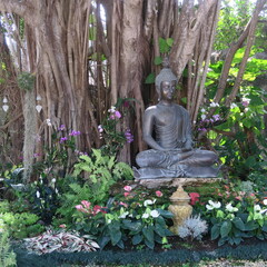 great art, small mosaics in the white temple in Thailand