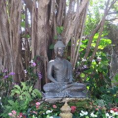 great art, small mosaics in the white temple in Thailand