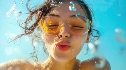 Silly face distortion summer theme