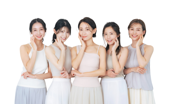 ナチュラルカラーの衣装を着たミドル女性グループ　手作業で精密に切り抜いた背景透過全身写真PNG