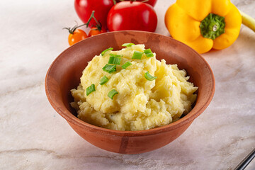 Mashed potato with green onion
