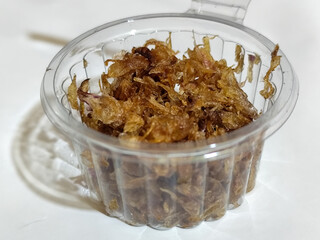 Crispy golden brown fried shallots, also known as 