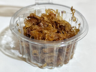 Crispy golden brown fried shallots, also known as 