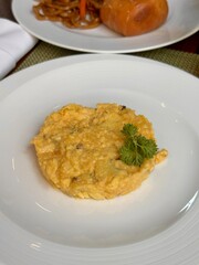 Egg with mashed potatoes