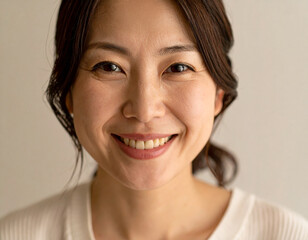 Joyful Young Woman Portrait 喜びに満ちたアラサーの日本人女性