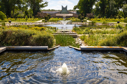 Scenic fountains at International Peace Garden