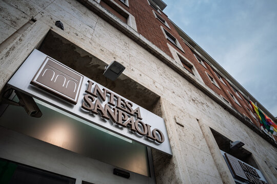 ROME, ITALY - JANUARY 15, 2025: Intesa Sanpaolo logo displayed on the facade of their bank branch in Rome, Italy. Intesa sanpaolo is an italian bank, the largest italian financial institution.