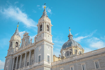Hermosa fotografía de las calles y monumentos de Madrid, España.