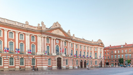 Fototapeta premium The Capitole de Toulouse timelapse hyperlapse showcases the historic city hall. France