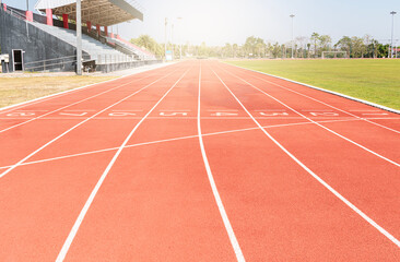 No people at grid starts running track