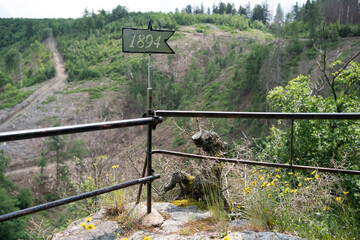 Am Teufelsstein, ein sagenumwobener, mystischer Ort im Thüringer Schiefergebirge, welcher ein...