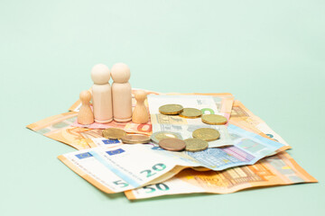 Financial problem for family, poverty, inflation, minimum wage, increase living costs, child...