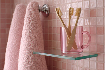 Minimalist bathroom details