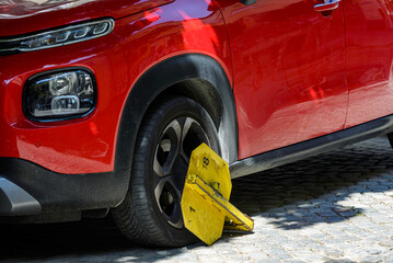 improper parking of a car with a clamp