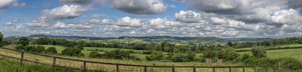 Tableau sur plexiglas Prairie, marais Cotswold Edge escarpment to the Cotswold Hills, Gloucestershire, England, United Kingdom  © John Corry