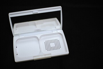 Compact Case Reflects Daily Elegance