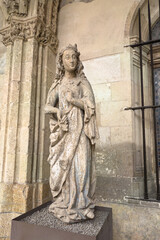 Stone statue of Queen of Sheba at Catedral de Leon
