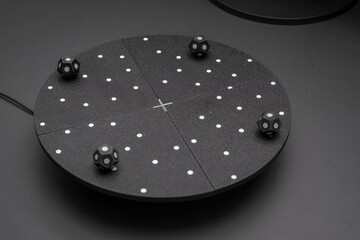 3D Scanning Setup With Calibration Cubes for Accurate Orientation and Scanning in Studio Environment