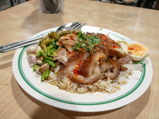 Khao Kha Moo – Thai Stewed Braised Pork Leg with Rice, Served on Plate
