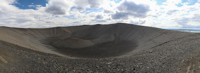 Panoramic of volcano crater in Iceland © RdB