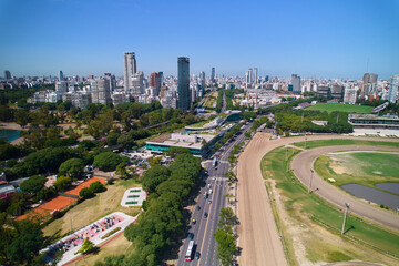 Vista panoramica de los bosques de Palermo y el Hipodromo. Buenos Aires, Argentina.