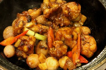 Claypot Chicken with Garlic, Pearl Onions, and Black Bean Sauce – Chinese Comfort Food

IMG_5362