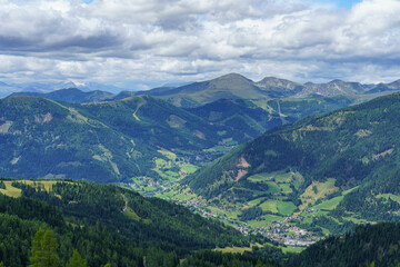 Fototapeta premium Sommer in kärnten in Österreich