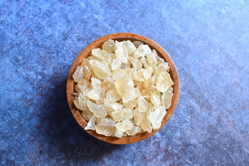 Raw whole dried Tragacanth gum