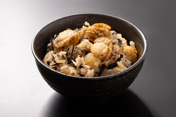 ホタテとひじきの炊き込みご飯