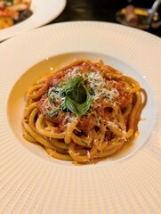 Spaghetti Pomodoro with Fresh Basil
