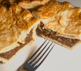 a steak and kidney pie