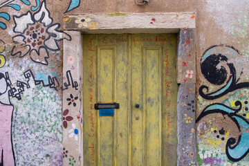  Informal Low-Income Housing in Lisbon Suburbs