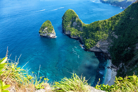 Rock formation T-Rex, Kelingking Beach, Island Nusa Penida, Indonesia, Southeast Asia.