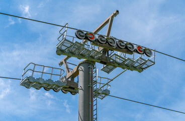 Gondola lift supporting tower