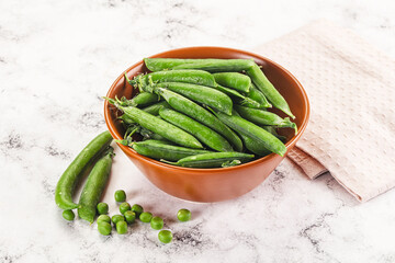 Sweet young green peas heap