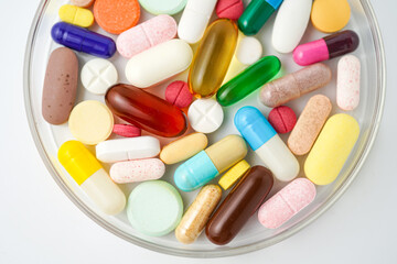 vitamin supplements capsules pill, softgel, fish oil, omega 3, vitamin E