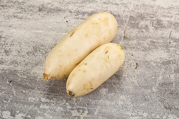 Raw white daikon raddish root