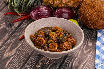 Squid with vegetables in oyser sauce