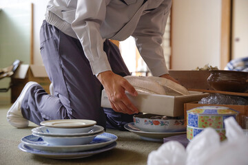 実家の遺品整理作業の様子