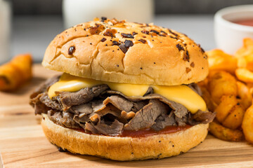 Savory Roast Beef and Cheddar Sandwich